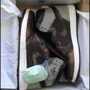 Air Jordan 1 patina